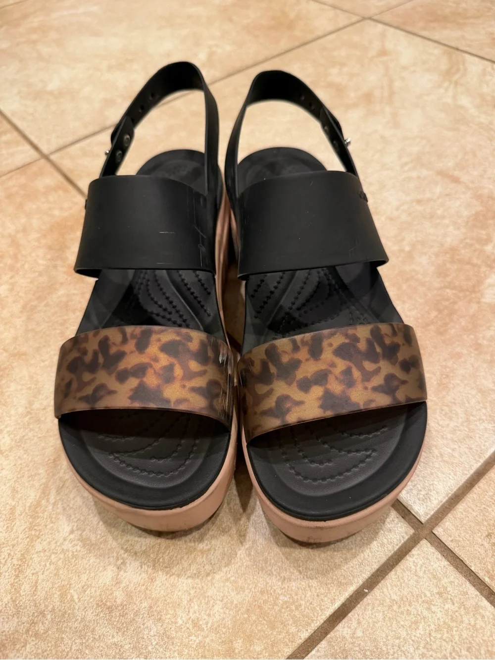 CROCS Women's Black and Leopard Print Wedge Sandals